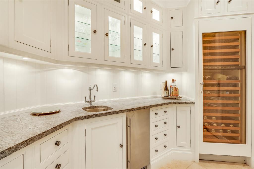 HARBOUR ISLES - Residential