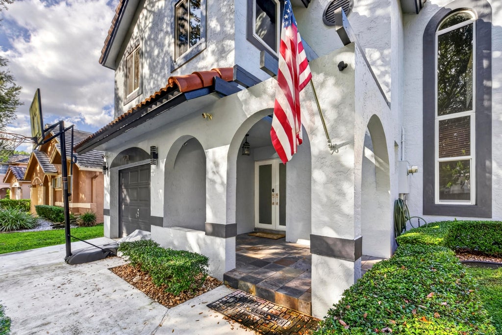 Photo of 9871 NW 5TH Place, Plantation, FL 33324 (MLS # B26091614)