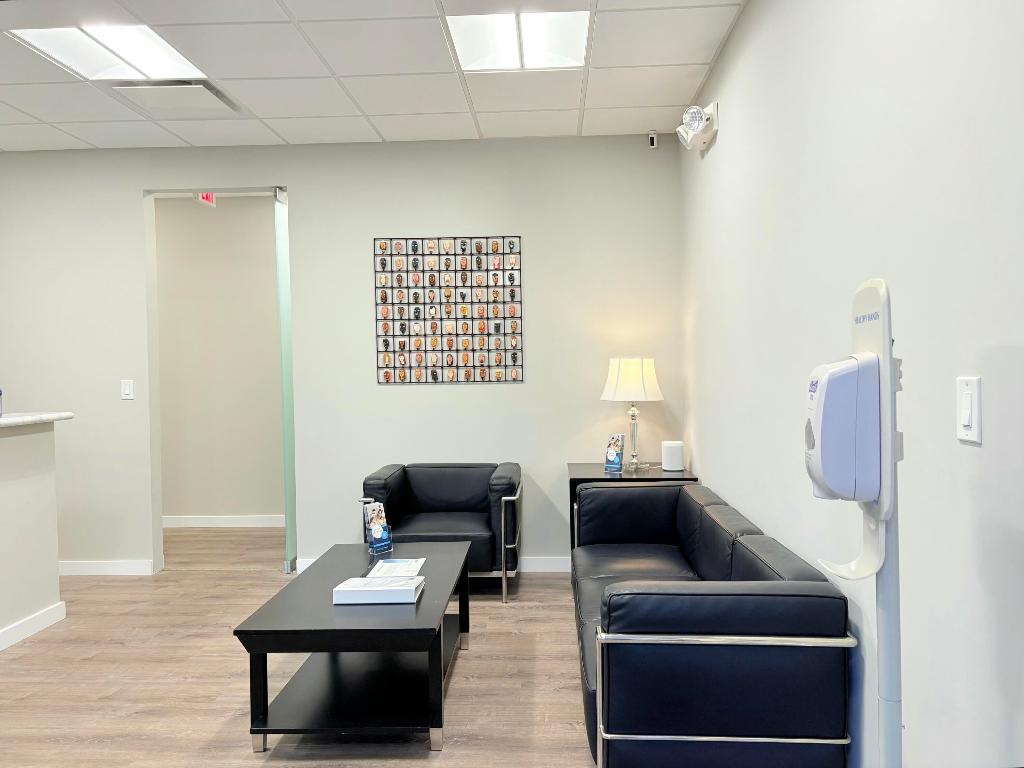 4800 N Federal Highway 307b