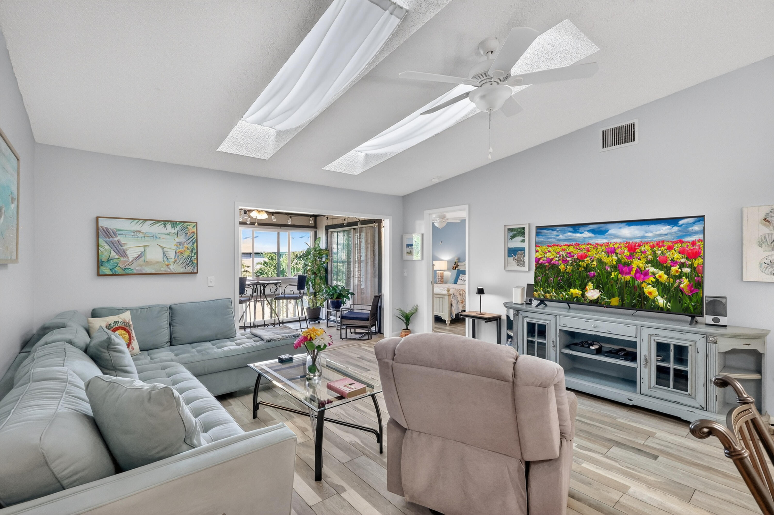 PINECROFT CONDO - Residential