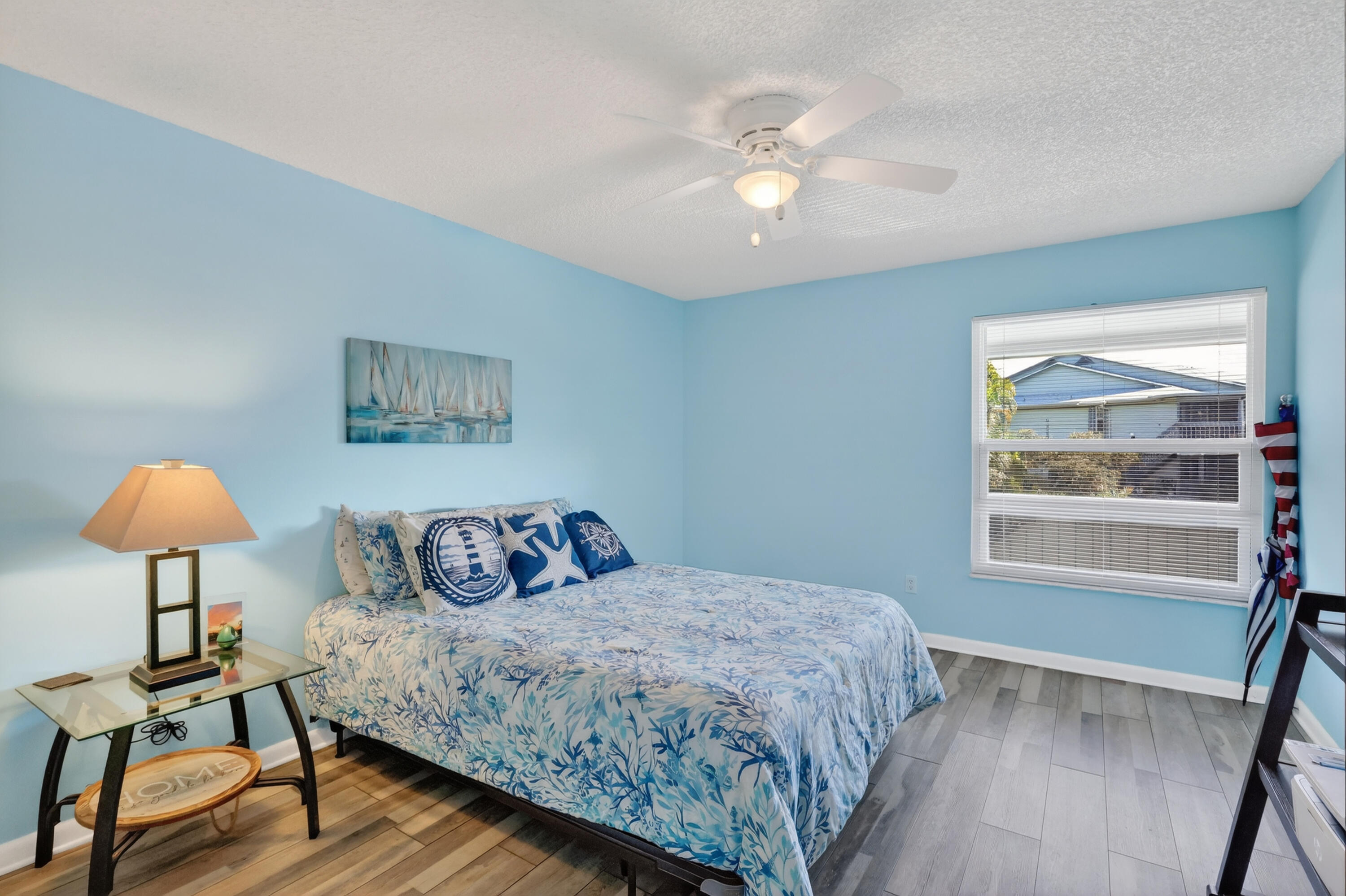 PINECROFT CONDO - Residential