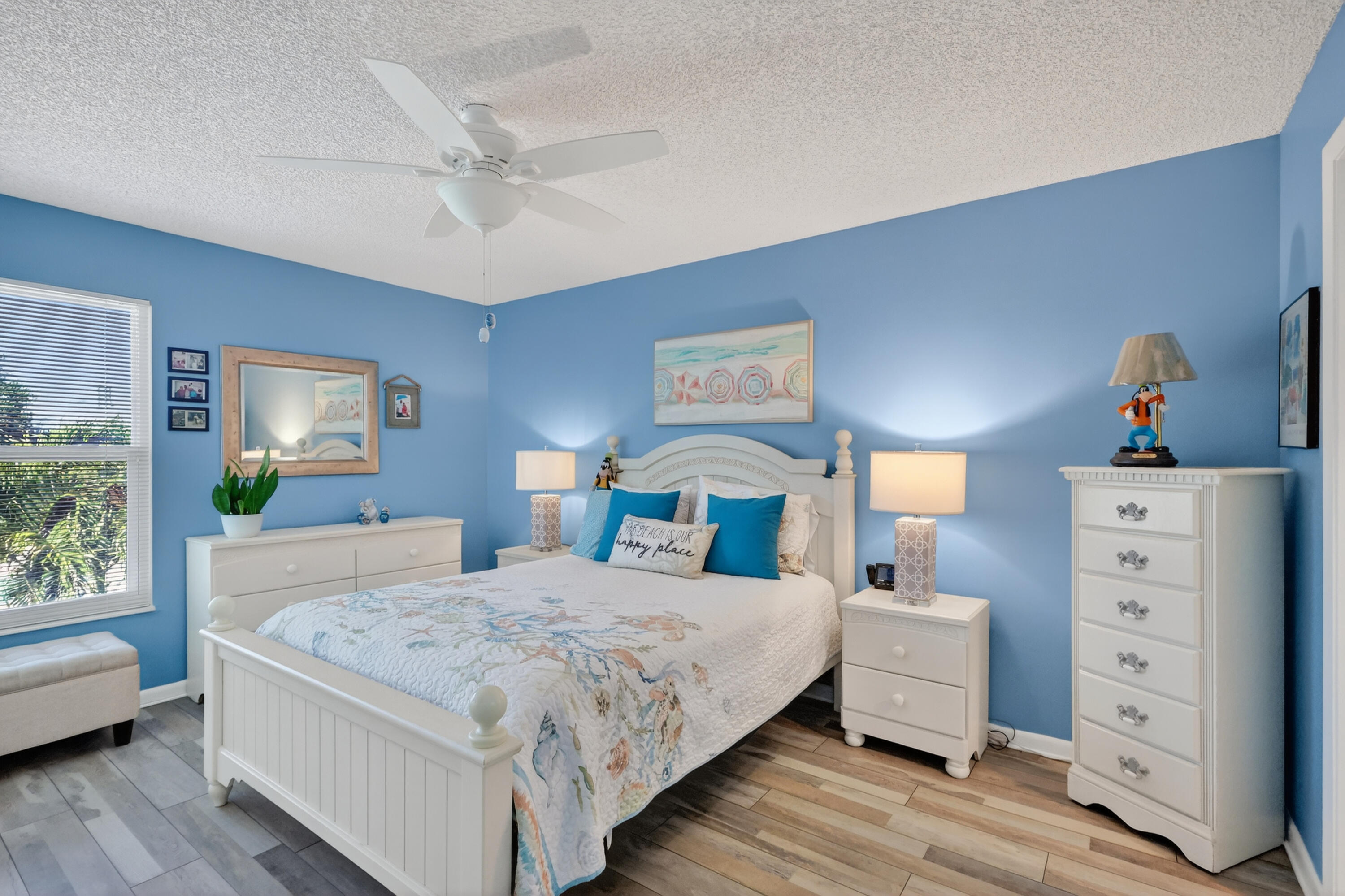 PINECROFT CONDO - Residential