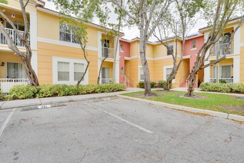 Condominium in Royal Palm Beach FL 2021 Shoma Drive Dr.jpg