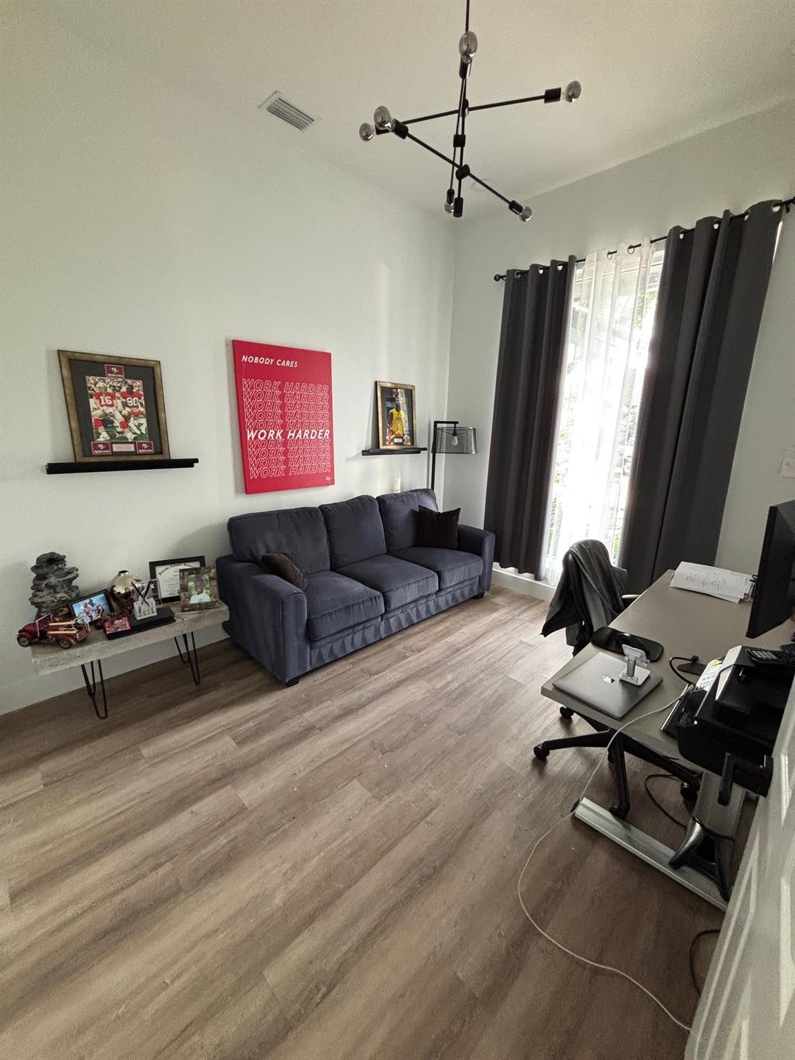 Eagle Point 127-12 B - Residential