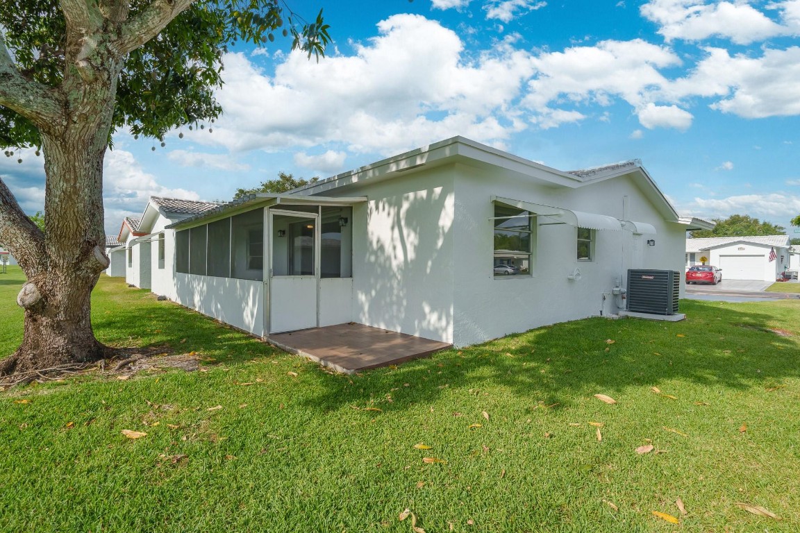 Lauderdale West 3 Sec 83- - Residential