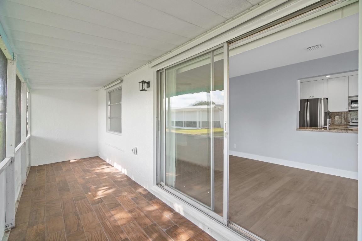 Lauderdale West 3 Sec 83- - Residential