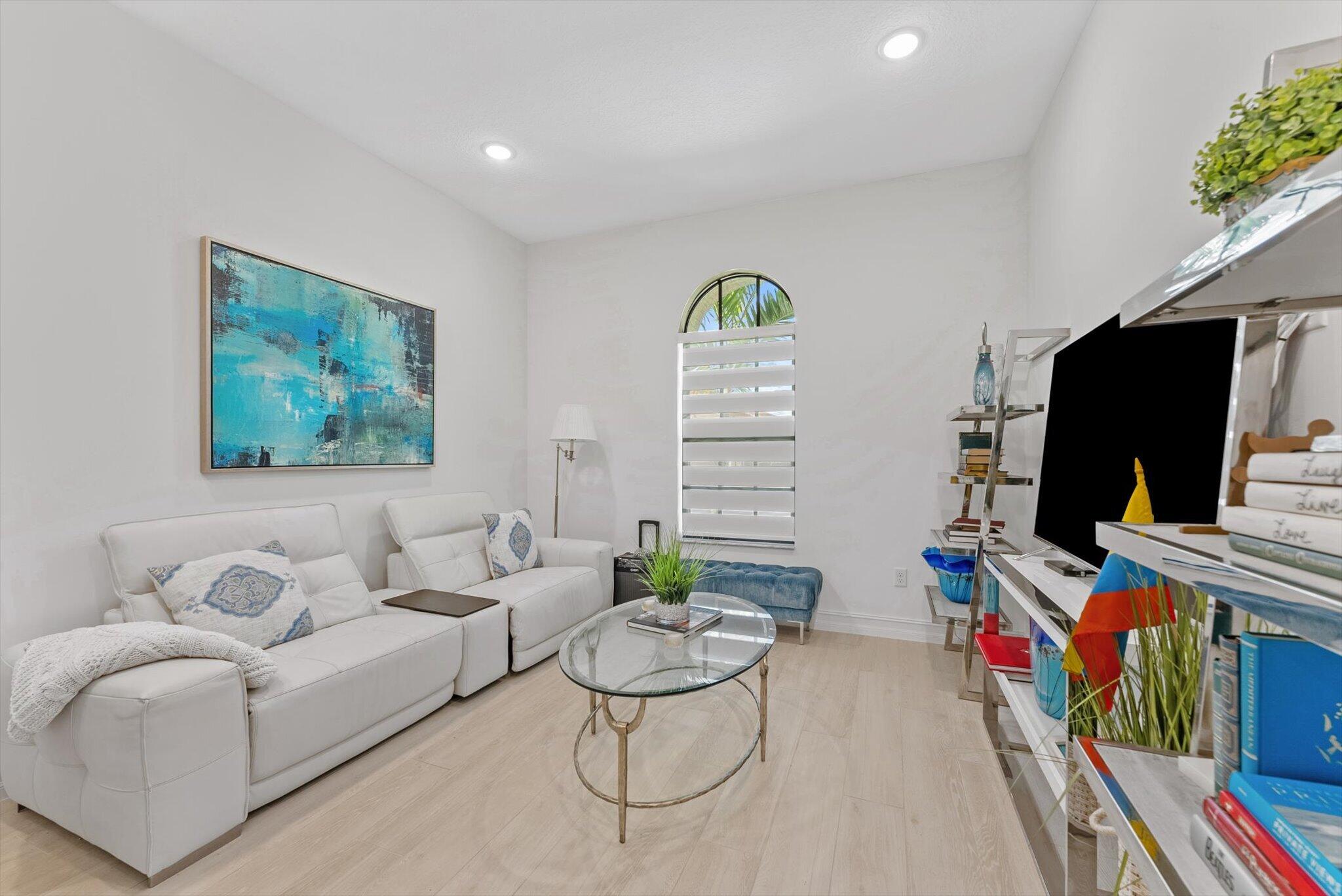 PARKLAND ROYALE - Residential