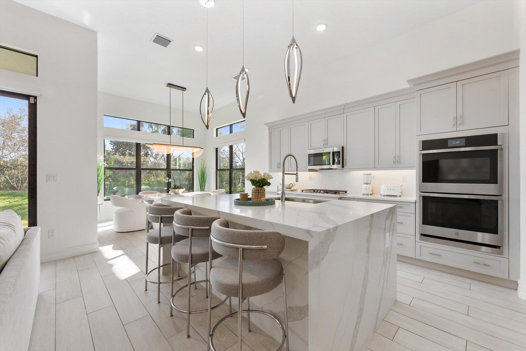 PARKLAND ROYALE - Residential