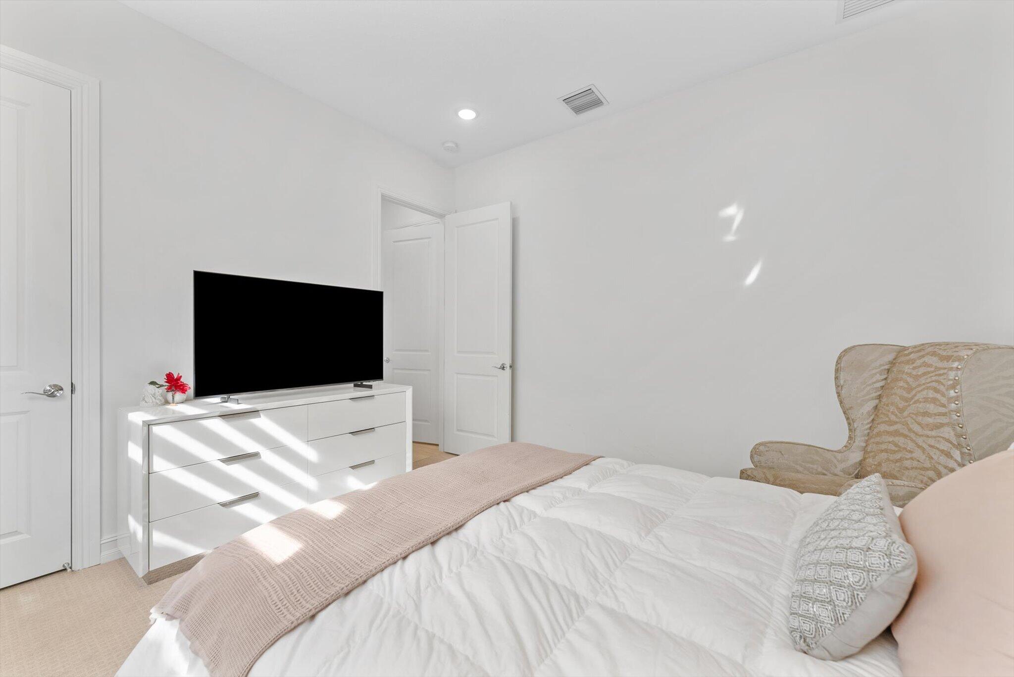 PARKLAND ROYALE - Residential