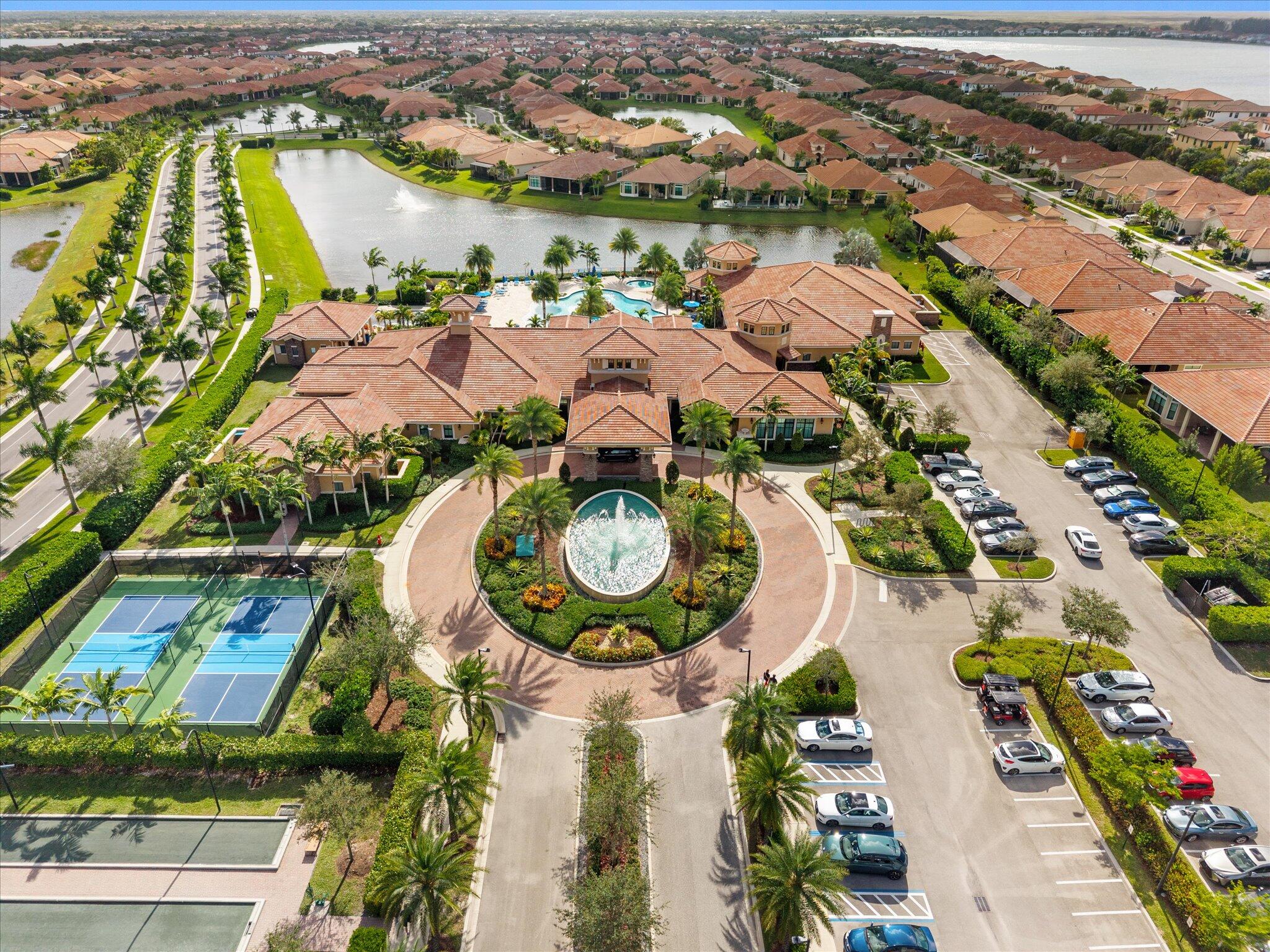 PARKLAND ROYALE - Residential