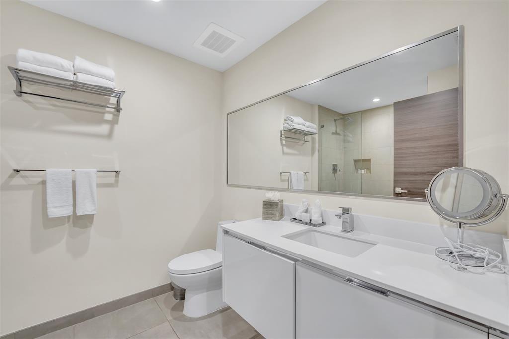 View photos, virtual tours, details... 777 N Ocean Dr s304