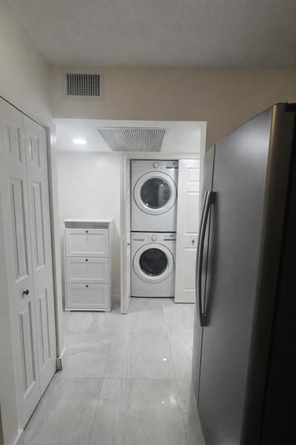 Plantation Racquet Club - Residential Lease