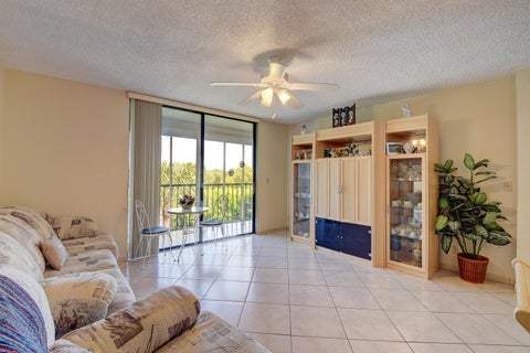 Tiny photo for 5370 Las Verdes Circle #324, Delray Beach, FL 33484 (MLS # B26017889)