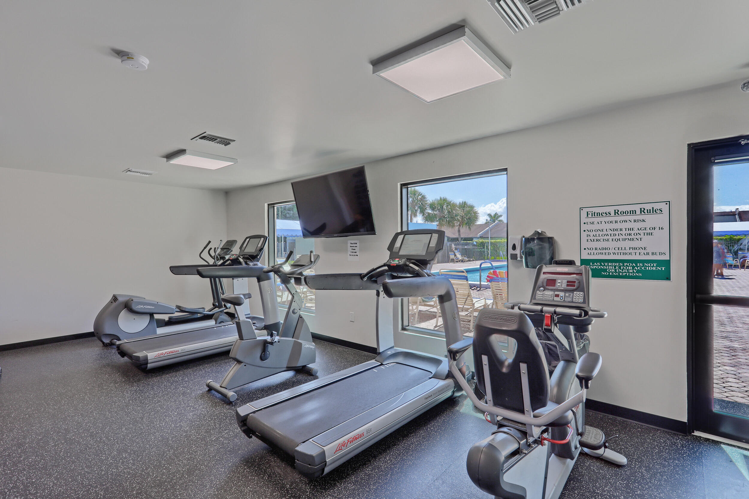 CYPRESS CONDO - Residential