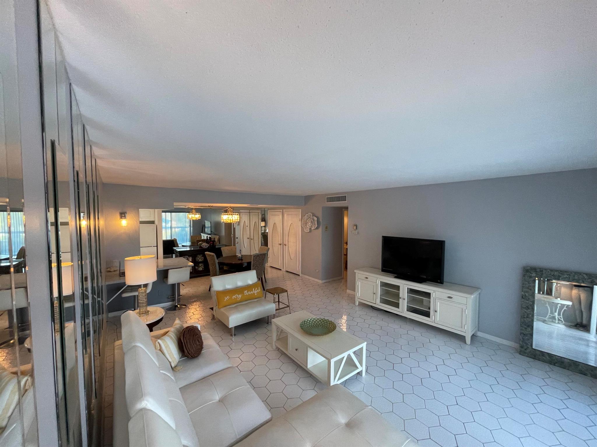 2600 N Flagler Drive 301