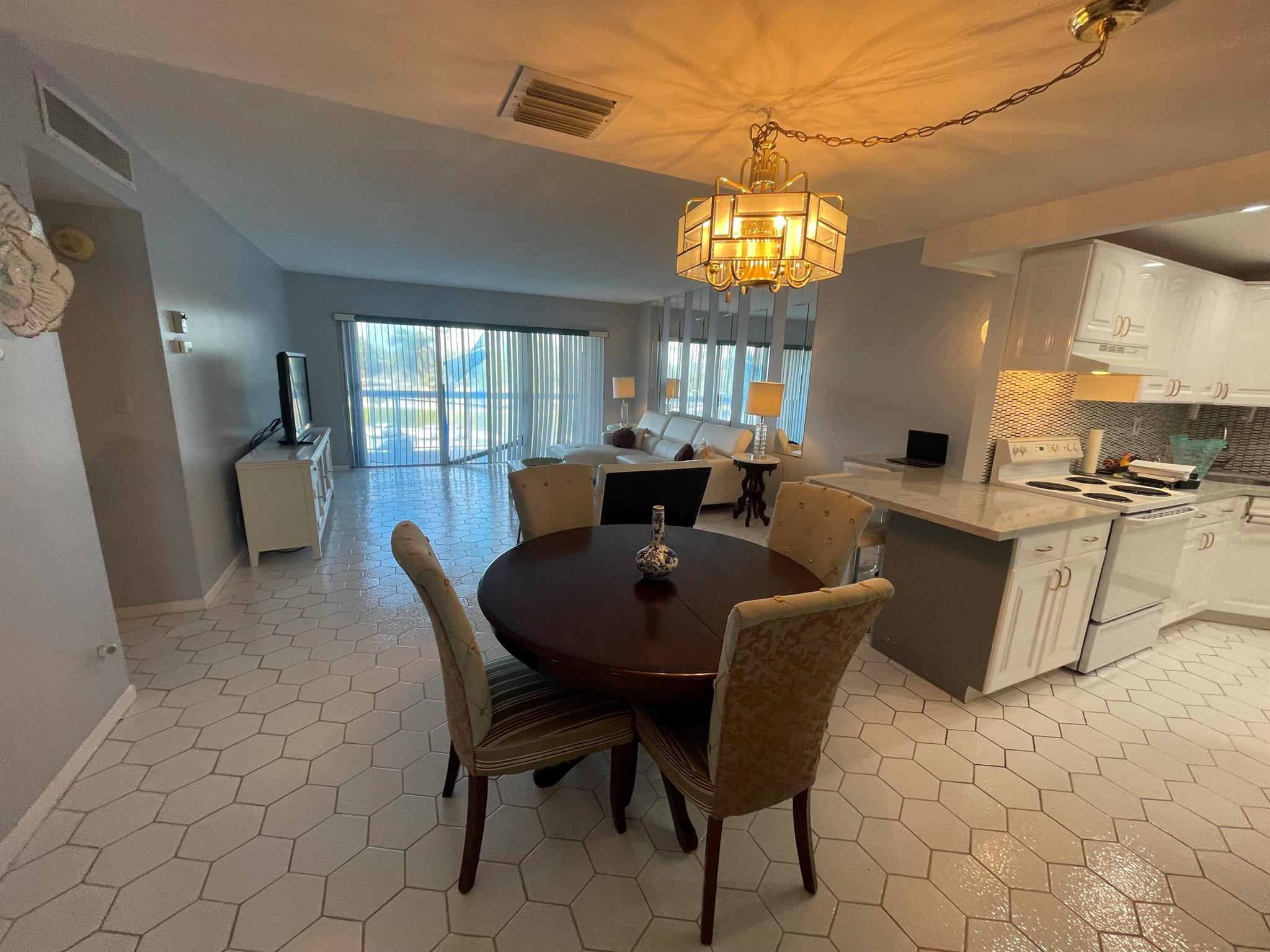 PORTOFINO CONDO PT OF LTS - Residential