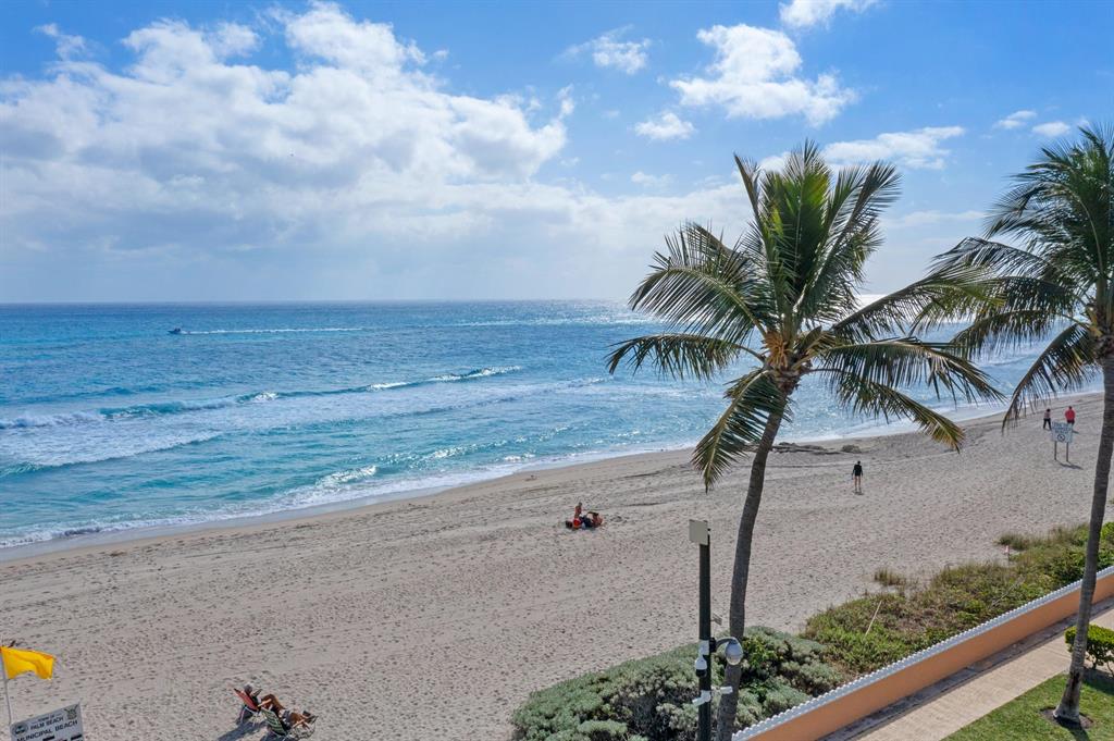 DUNSTER HOUSE CONDO - Residential