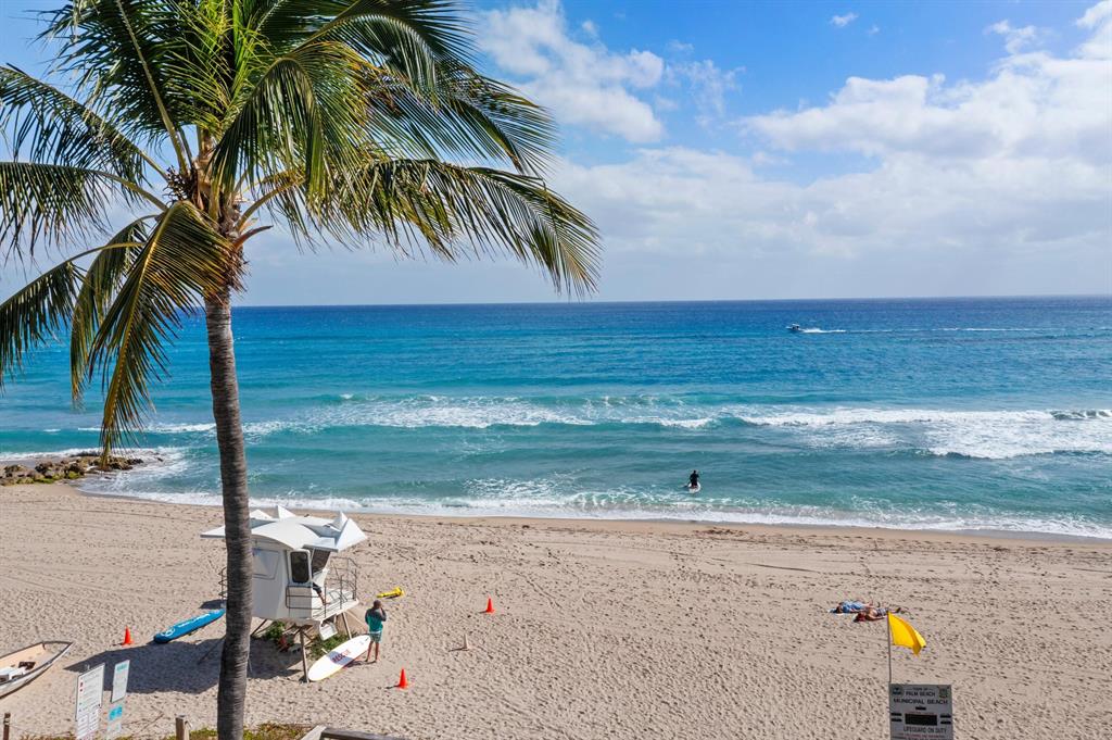 DUNSTER HOUSE CONDO - Residential