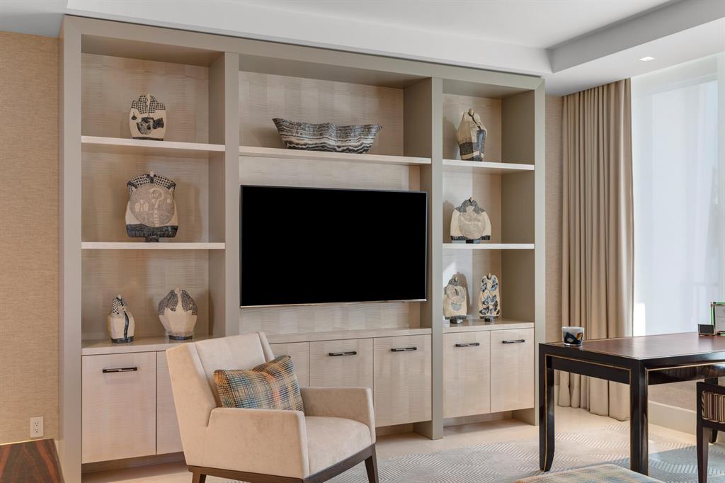 DUNSTER HOUSE CONDO - Residential