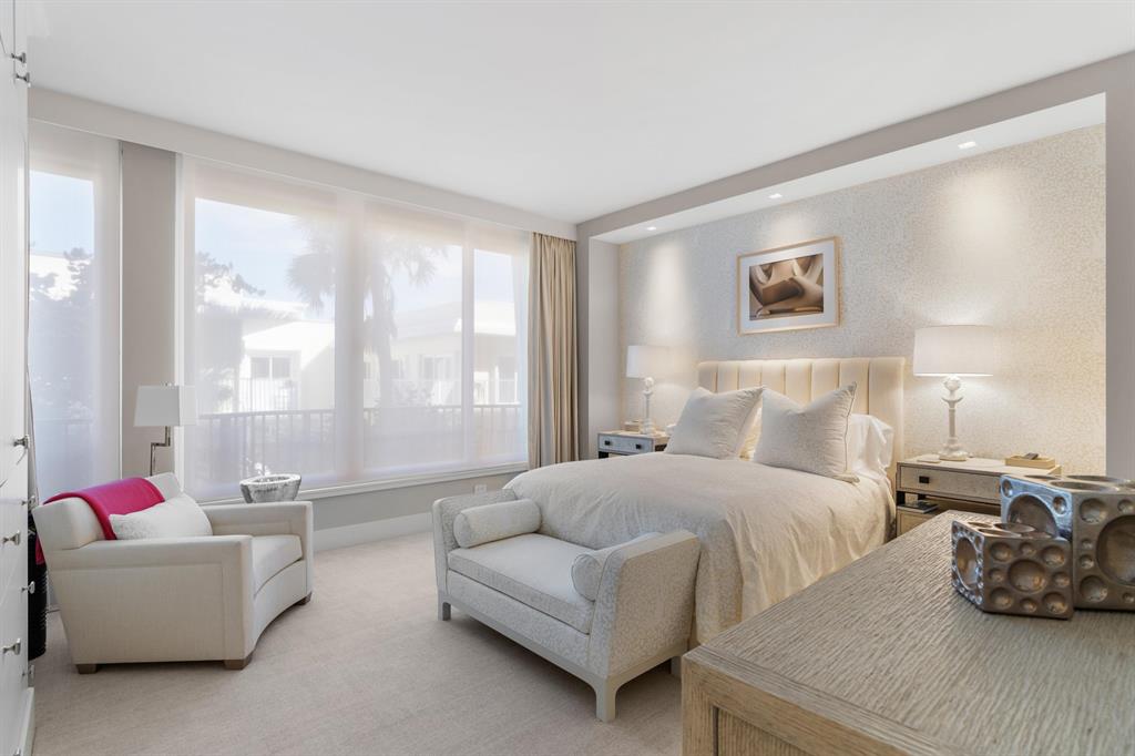 DUNSTER HOUSE CONDO - Residential