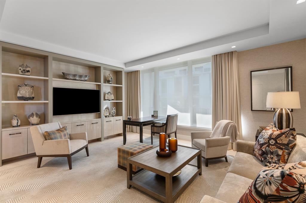 DUNSTER HOUSE CONDO - Residential