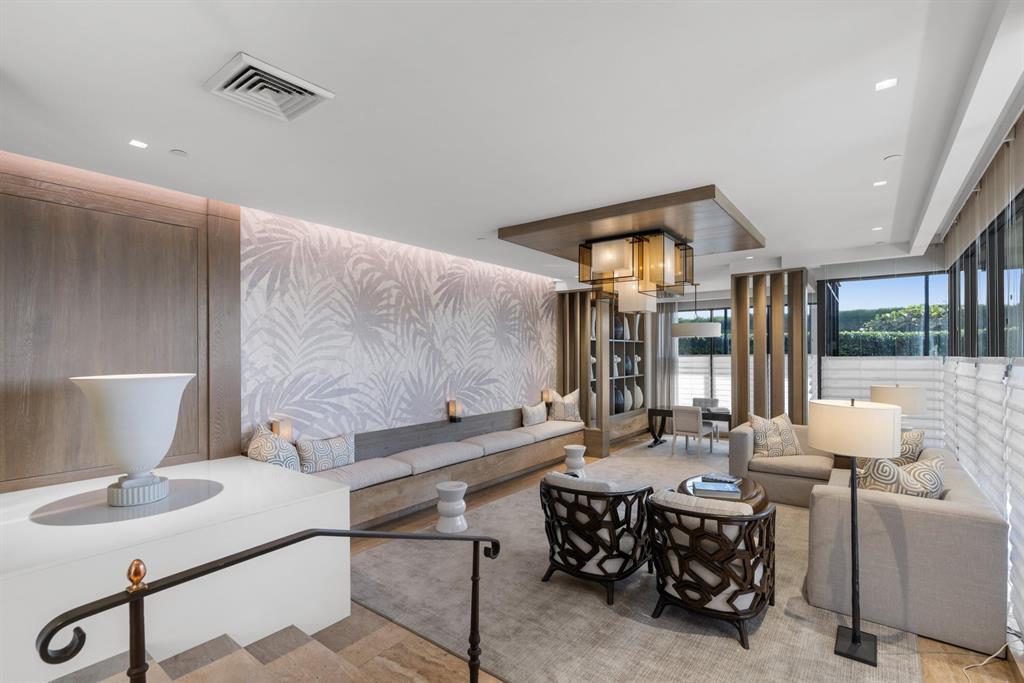 DUNSTER HOUSE CONDO - Residential