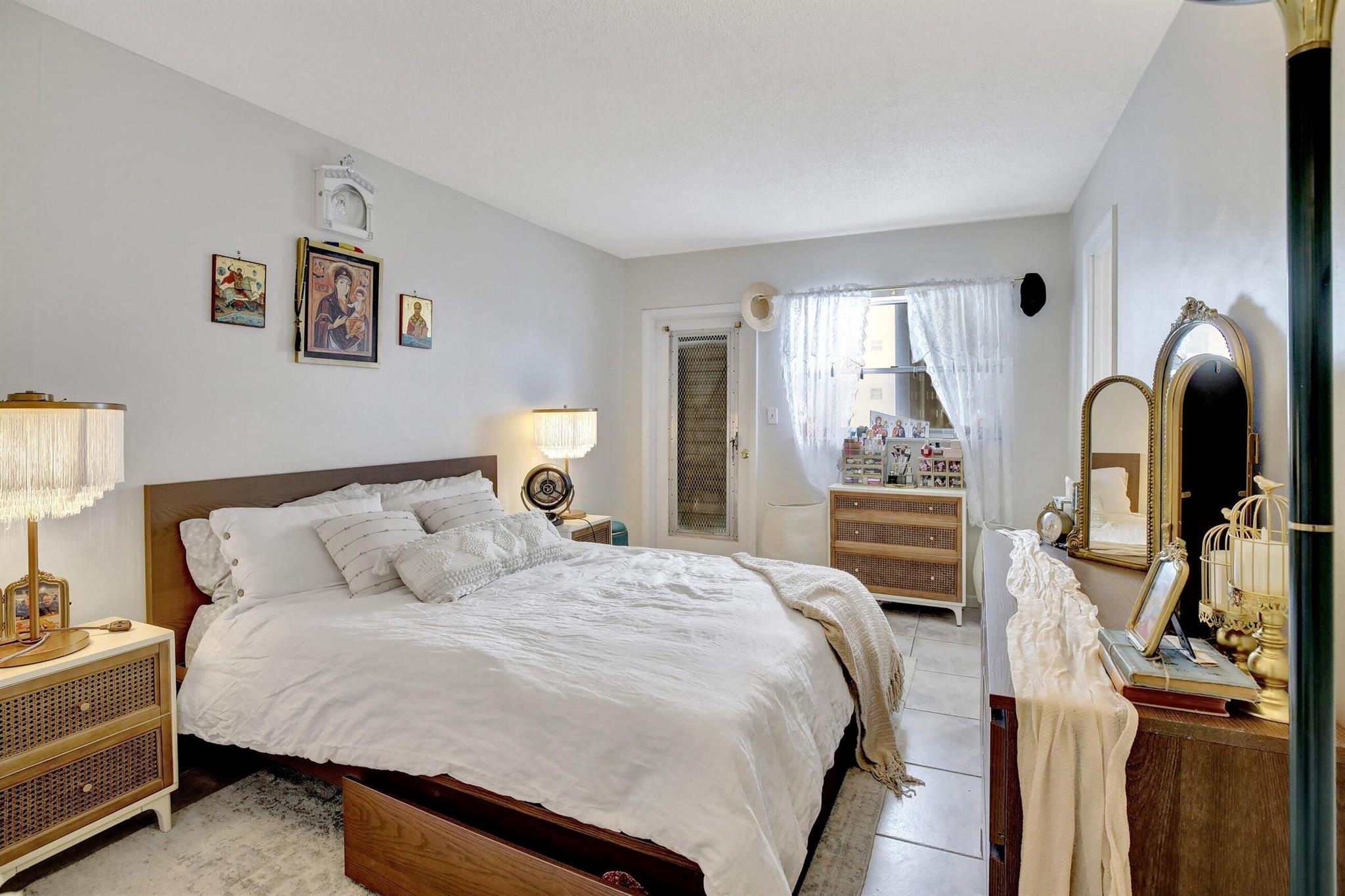 Winter Haven Towers - Residential