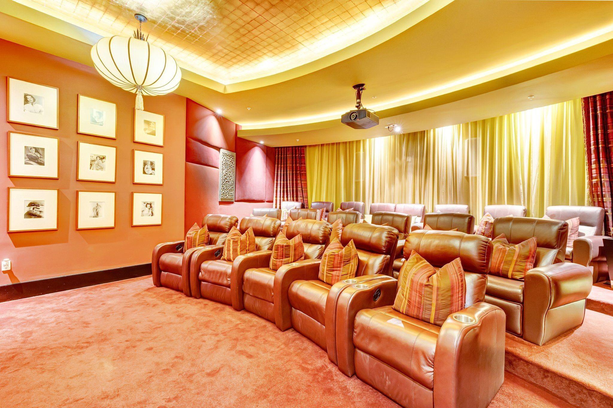 PLAZA AT OCEANSIDE (THE) - Residential