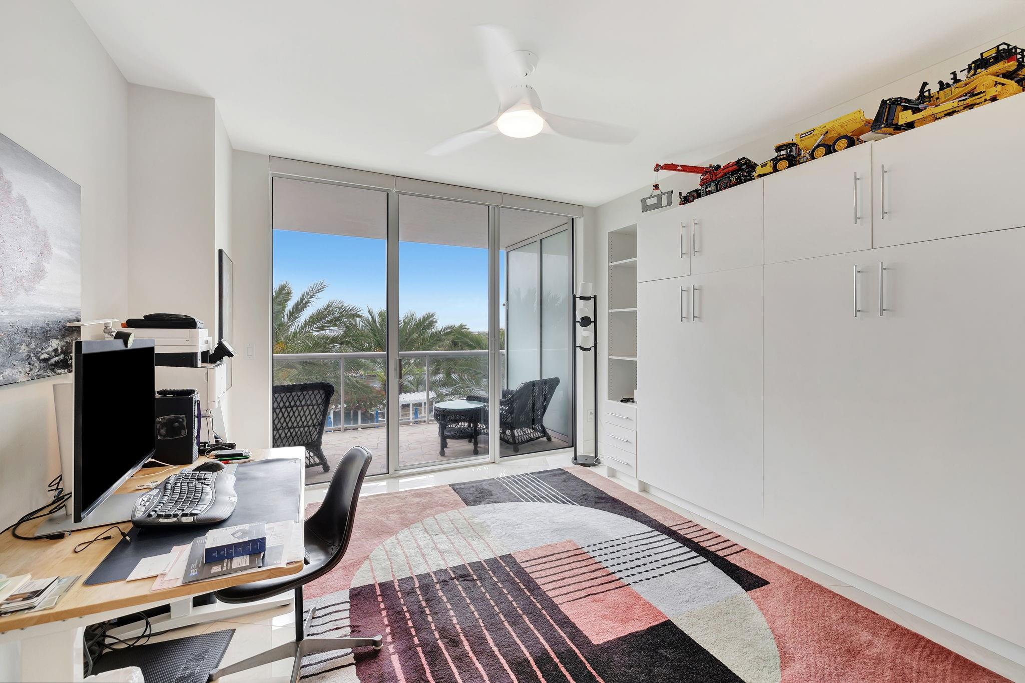 PLAZA AT OCEANSIDE (THE) - Residential