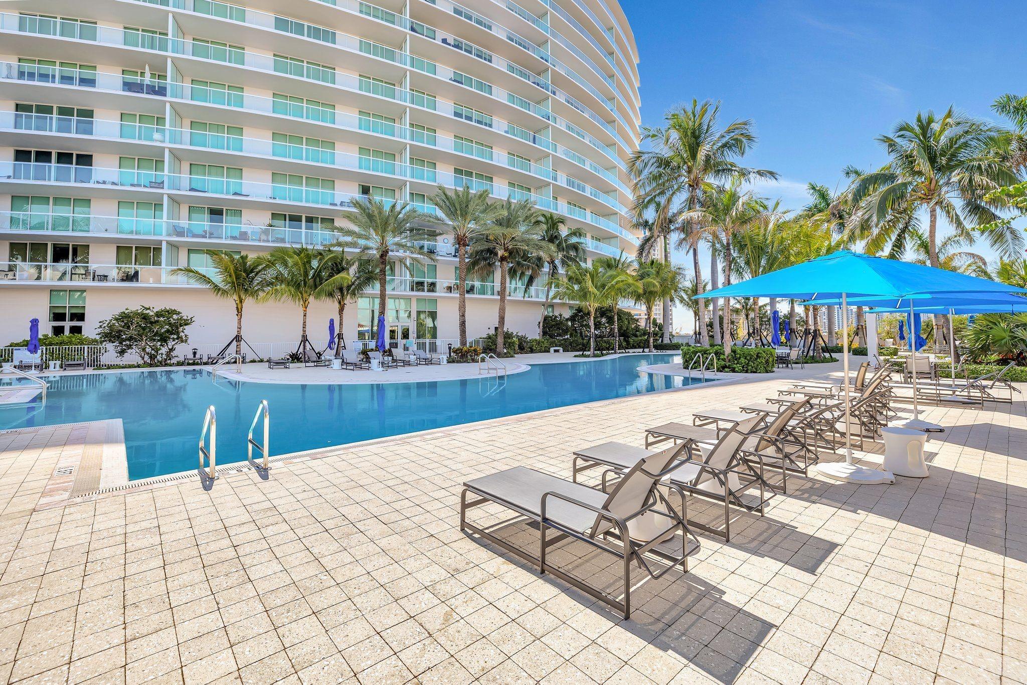 PLAZA AT OCEANSIDE (THE) - Residential