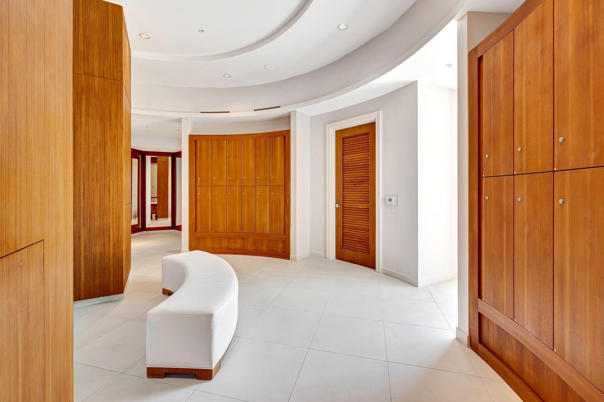 PLAZA AT OCEANSIDE (THE) - Residential