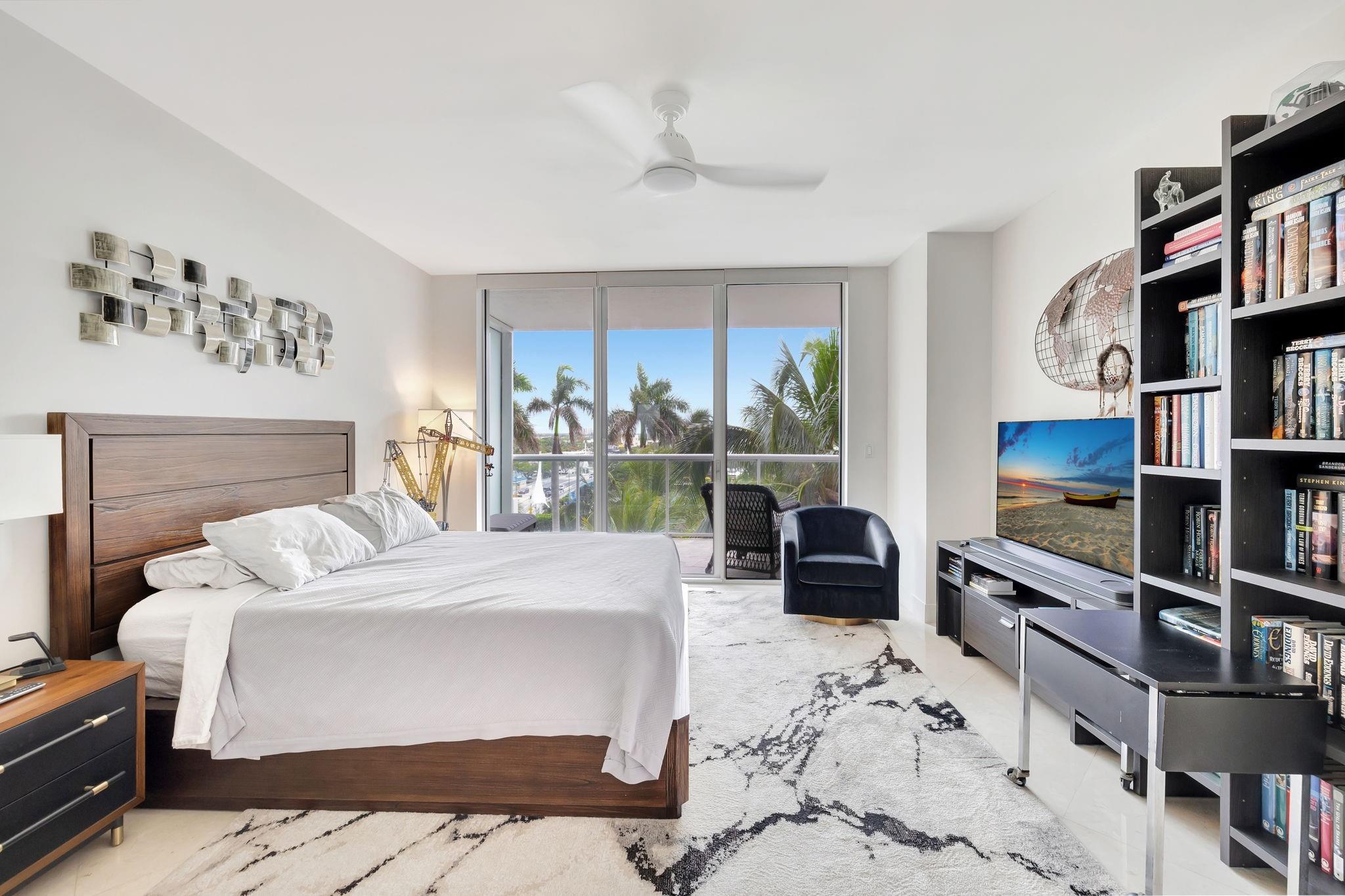 PLAZA AT OCEANSIDE (THE) - Residential