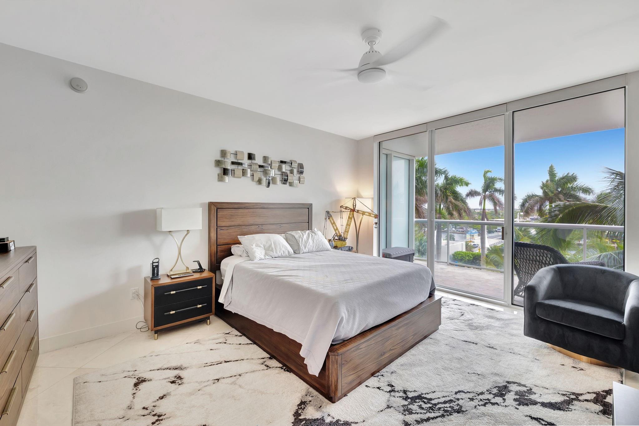 PLAZA AT OCEANSIDE (THE) - Residential