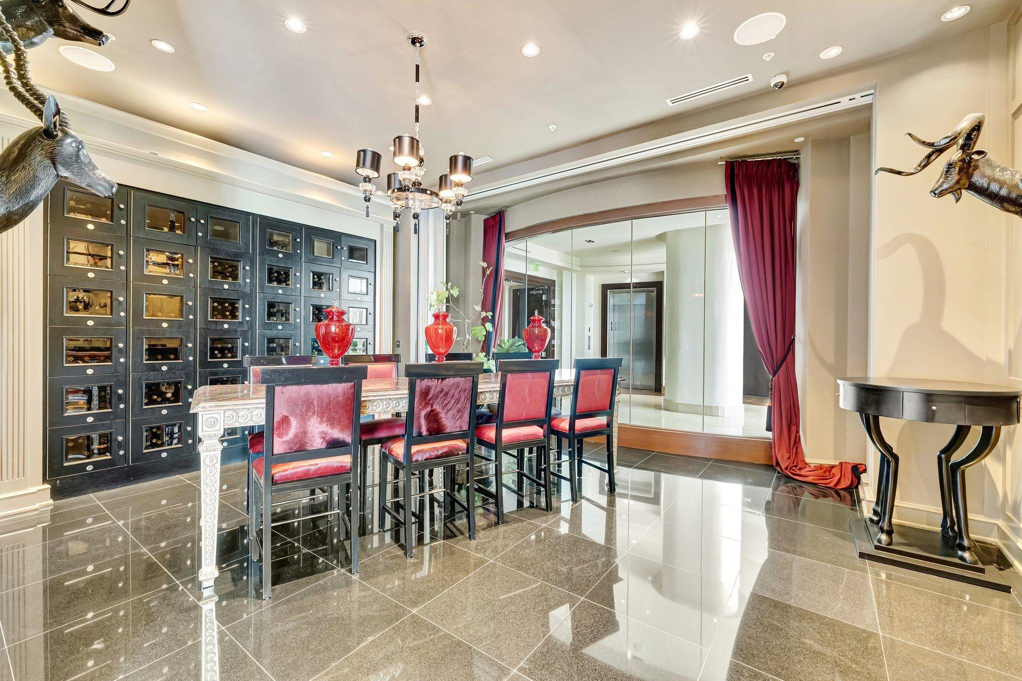 PLAZA AT OCEANSIDE (THE) - Residential