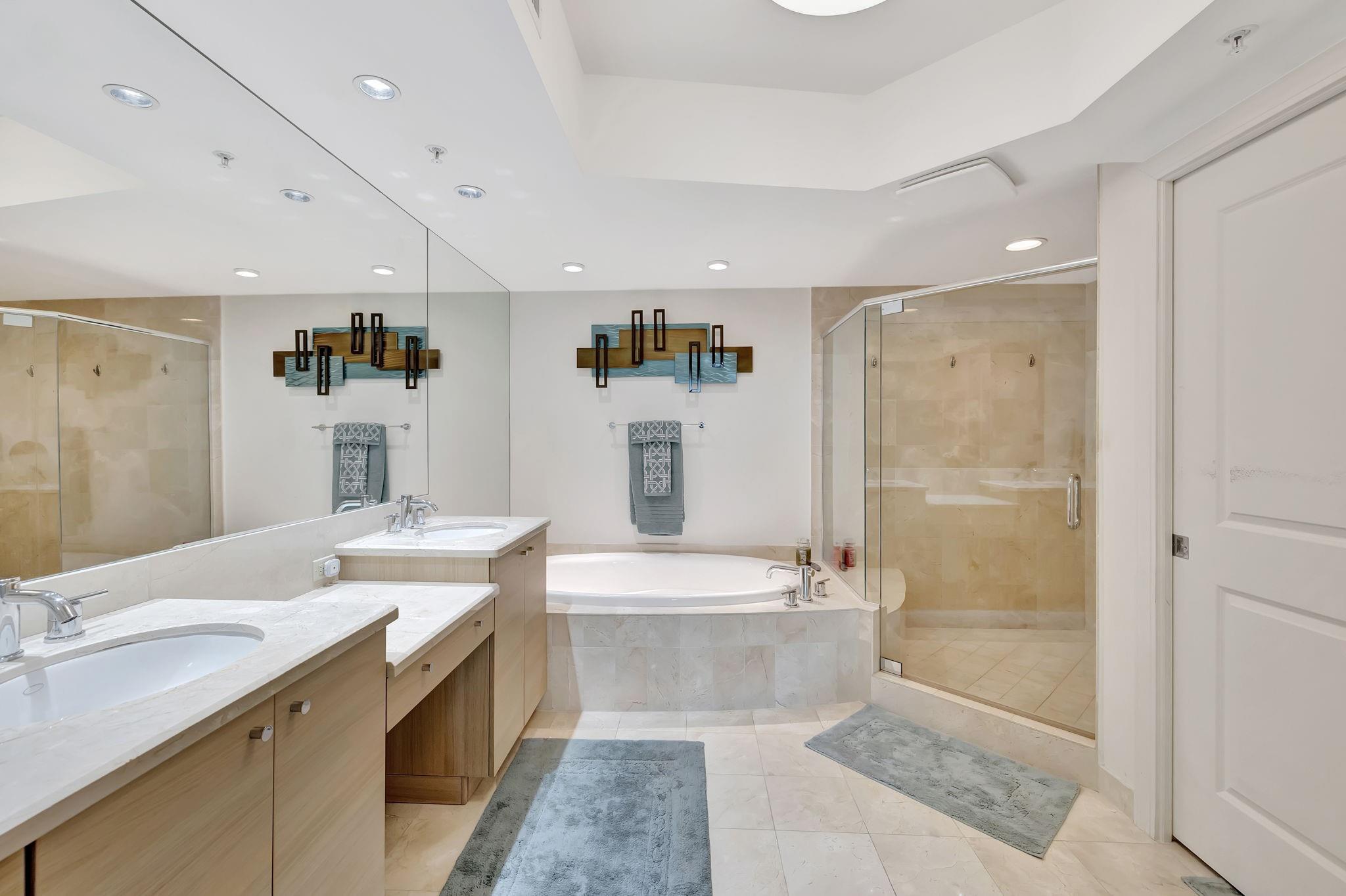 PLAZA AT OCEANSIDE (THE) - Residential