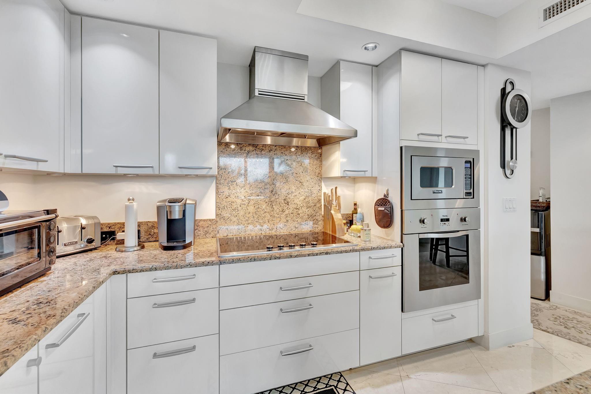 PLAZA AT OCEANSIDE (THE) - Residential