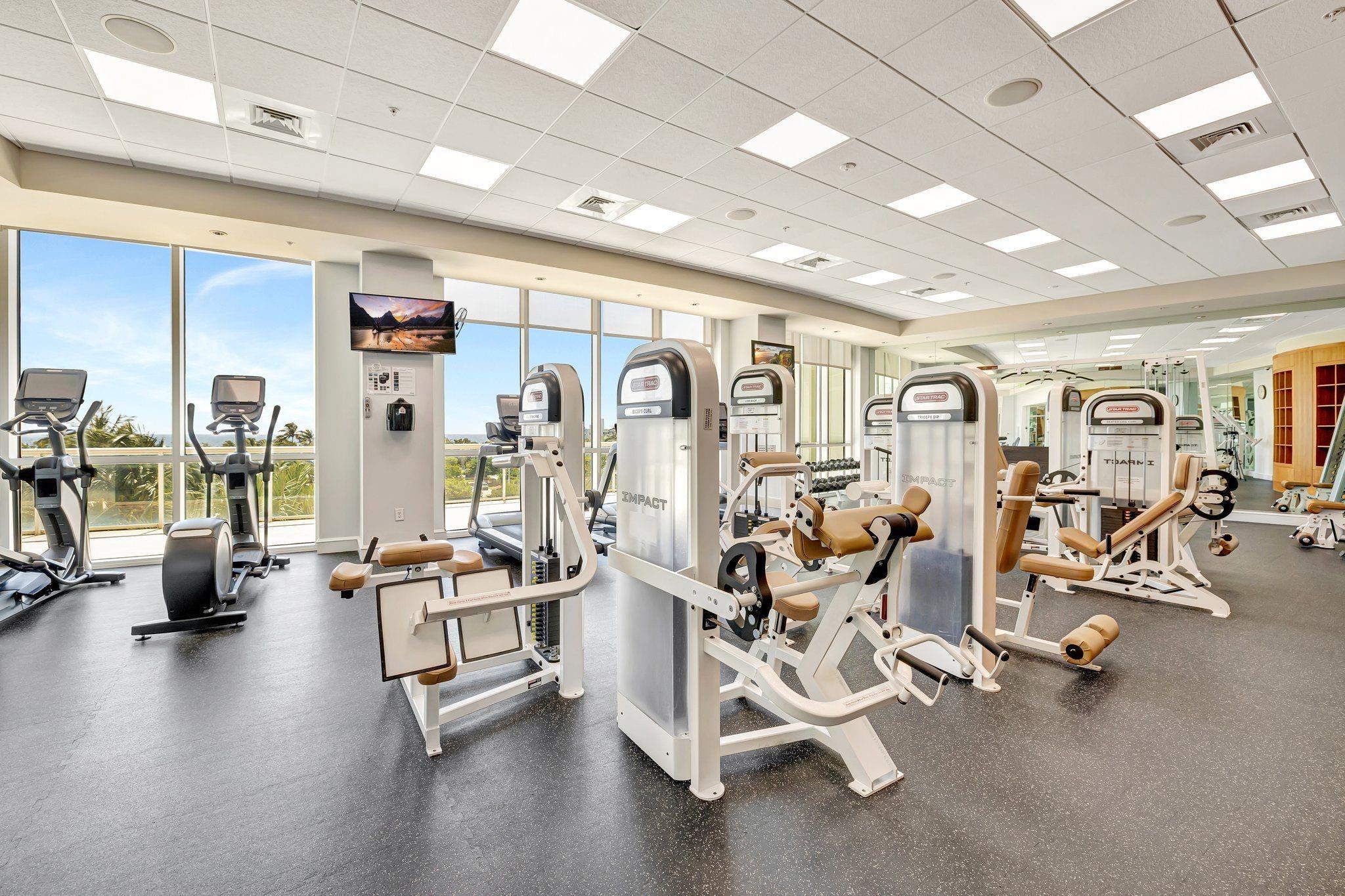 PLAZA AT OCEANSIDE (THE) - Residential