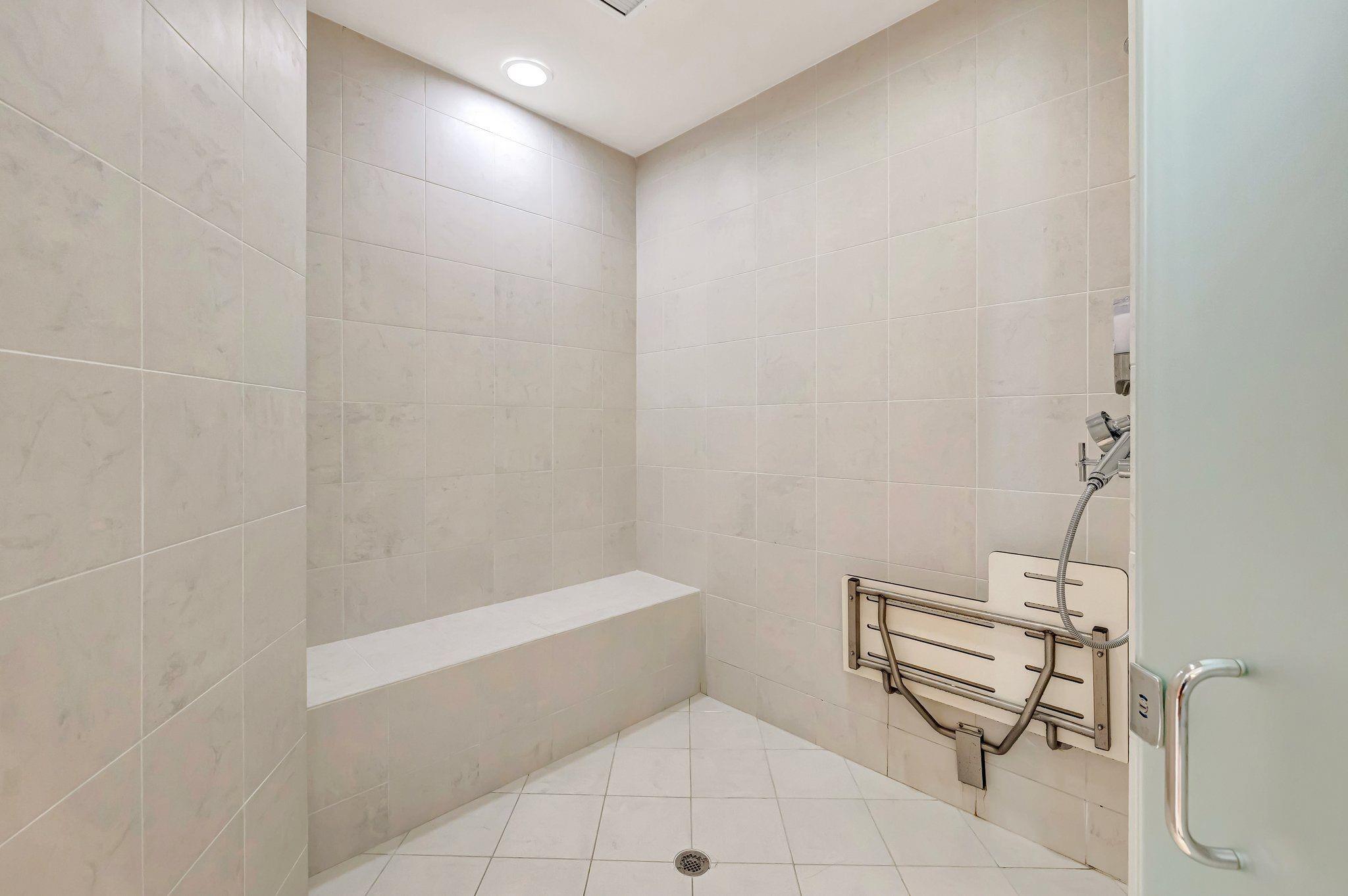 PLAZA AT OCEANSIDE (THE) - Residential