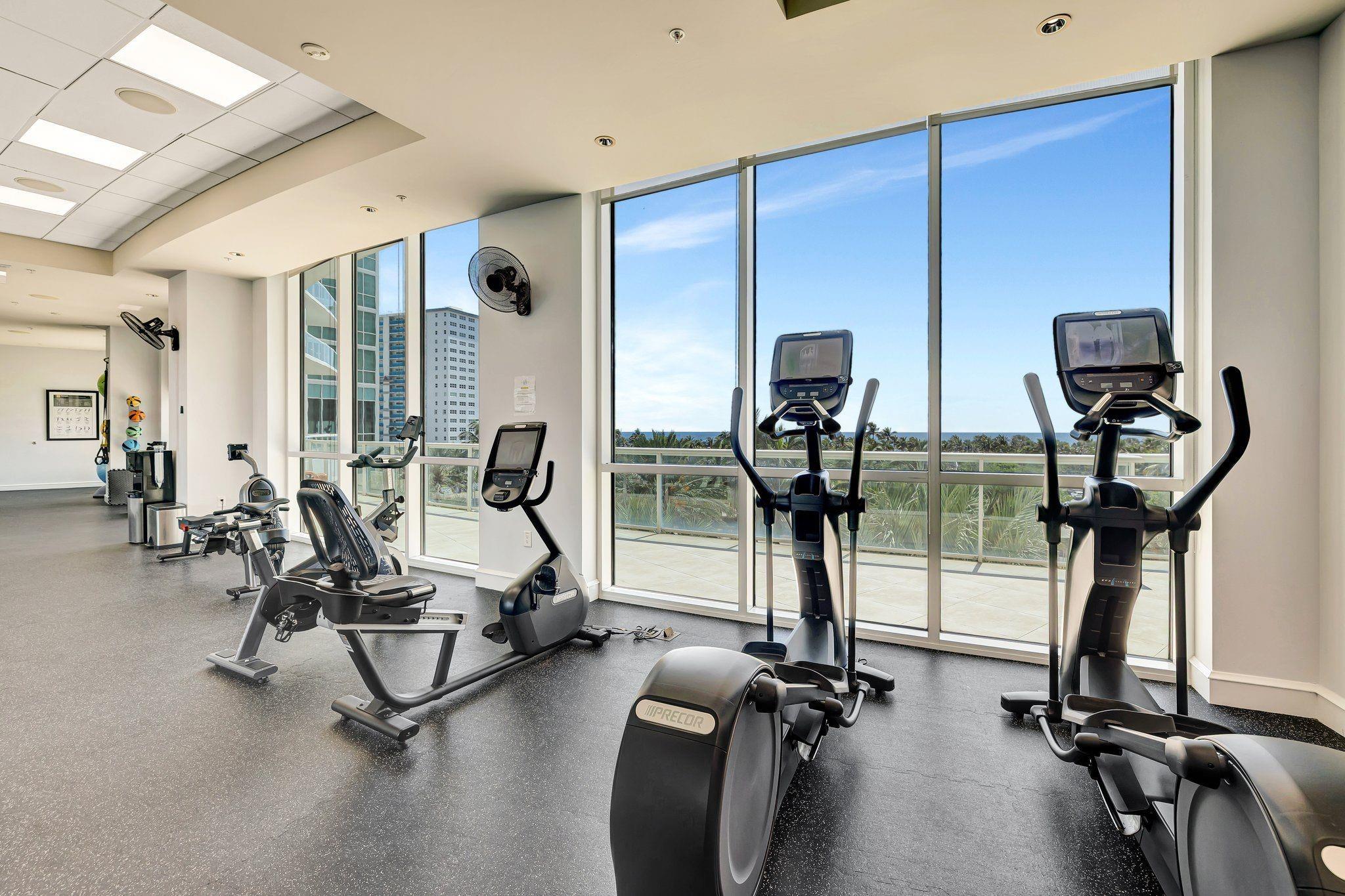 PLAZA AT OCEANSIDE (THE) - Residential