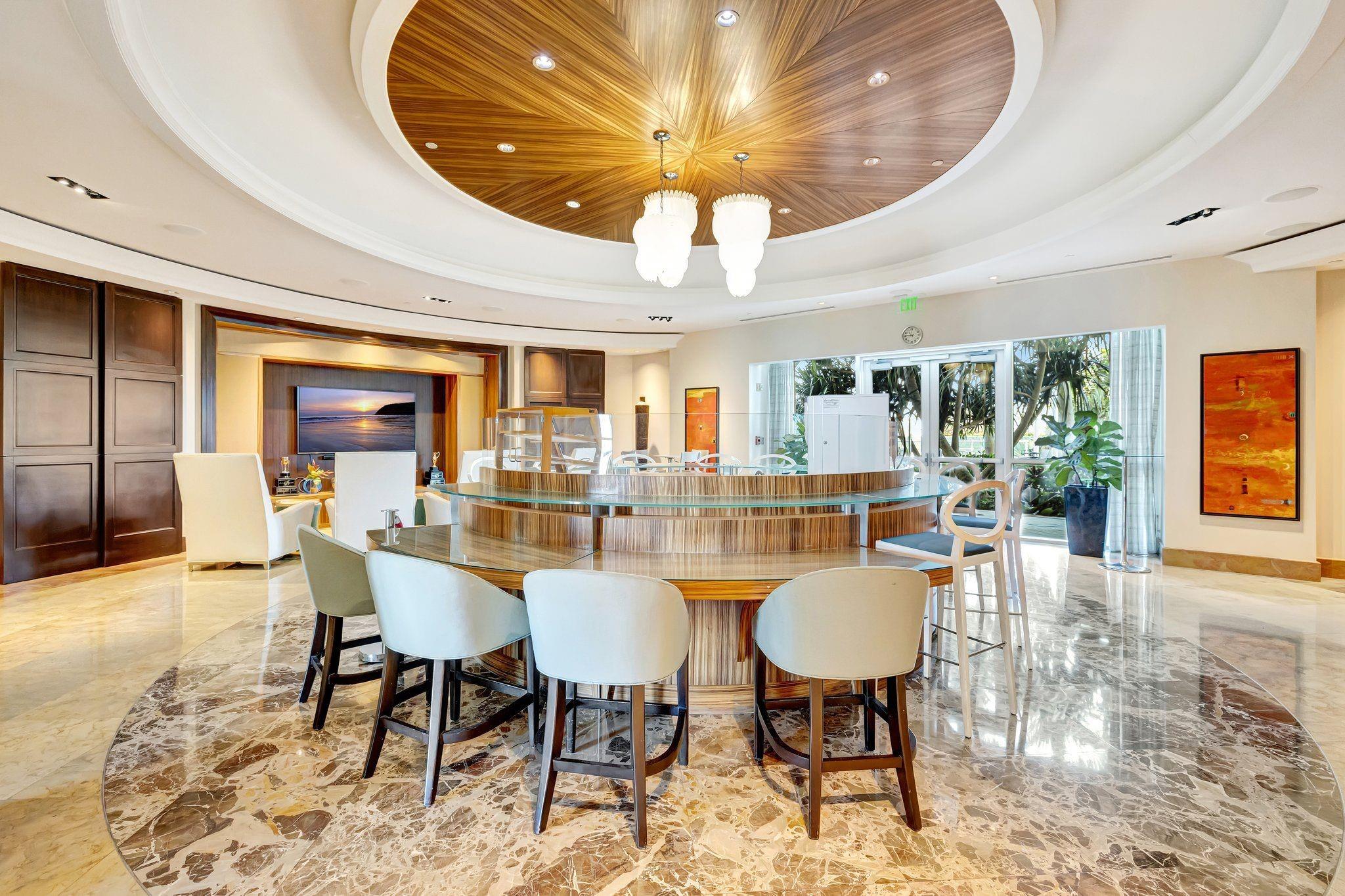 PLAZA AT OCEANSIDE (THE) - Residential