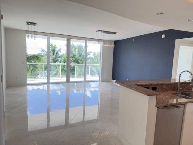 PLAZA AT OCEANSIDE (THE) - Residential