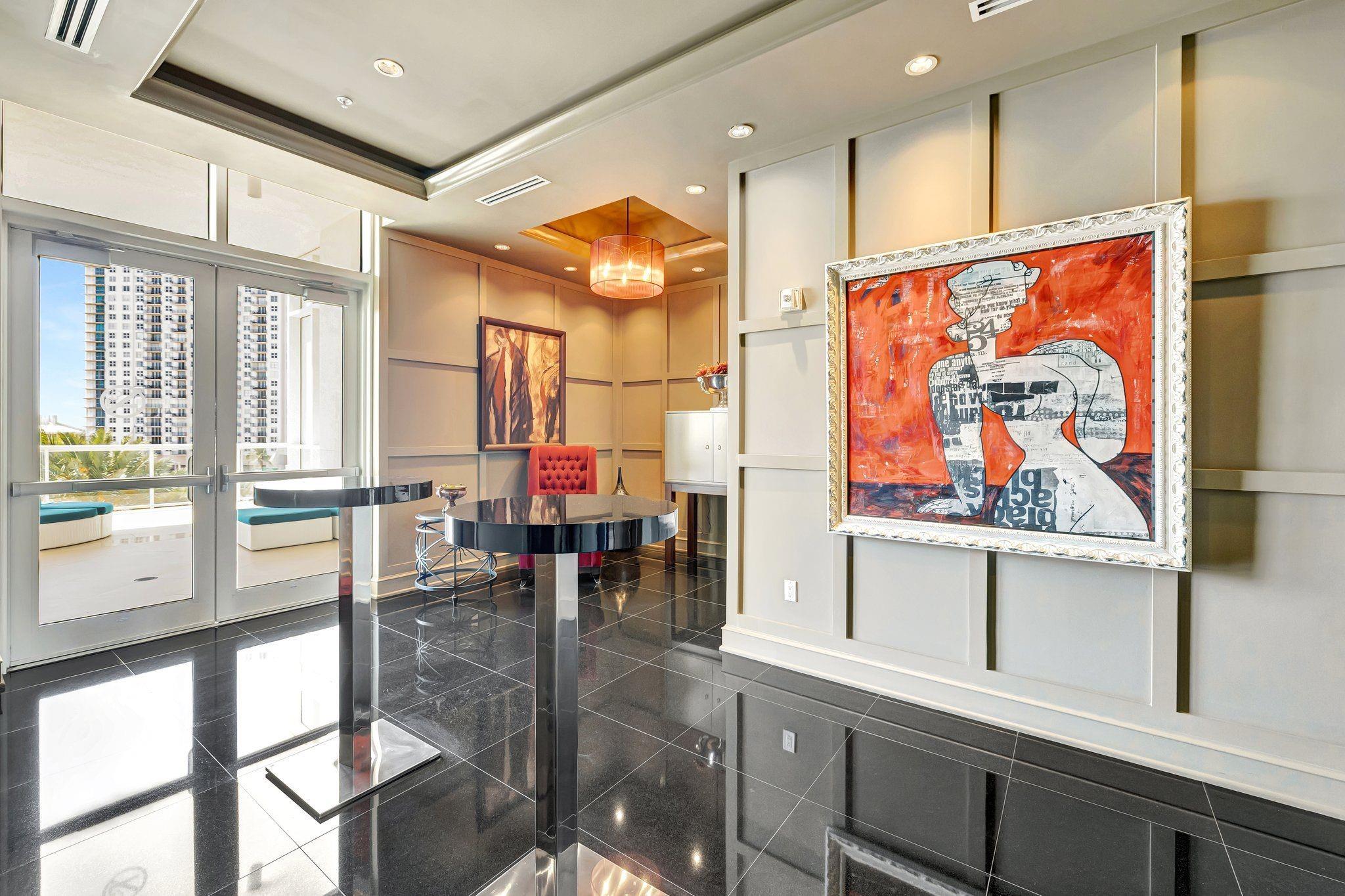 PLAZA AT OCEANSIDE (THE) - Residential