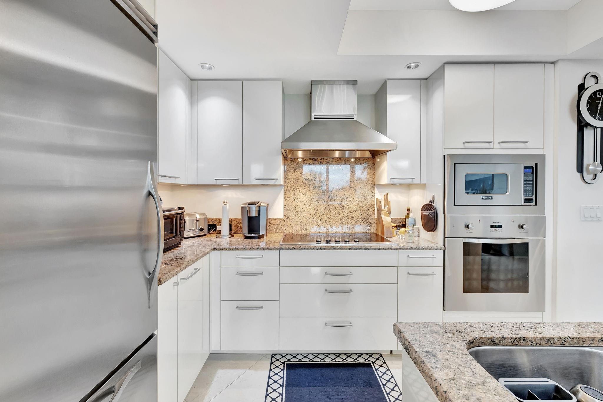 PLAZA AT OCEANSIDE (THE) - Residential