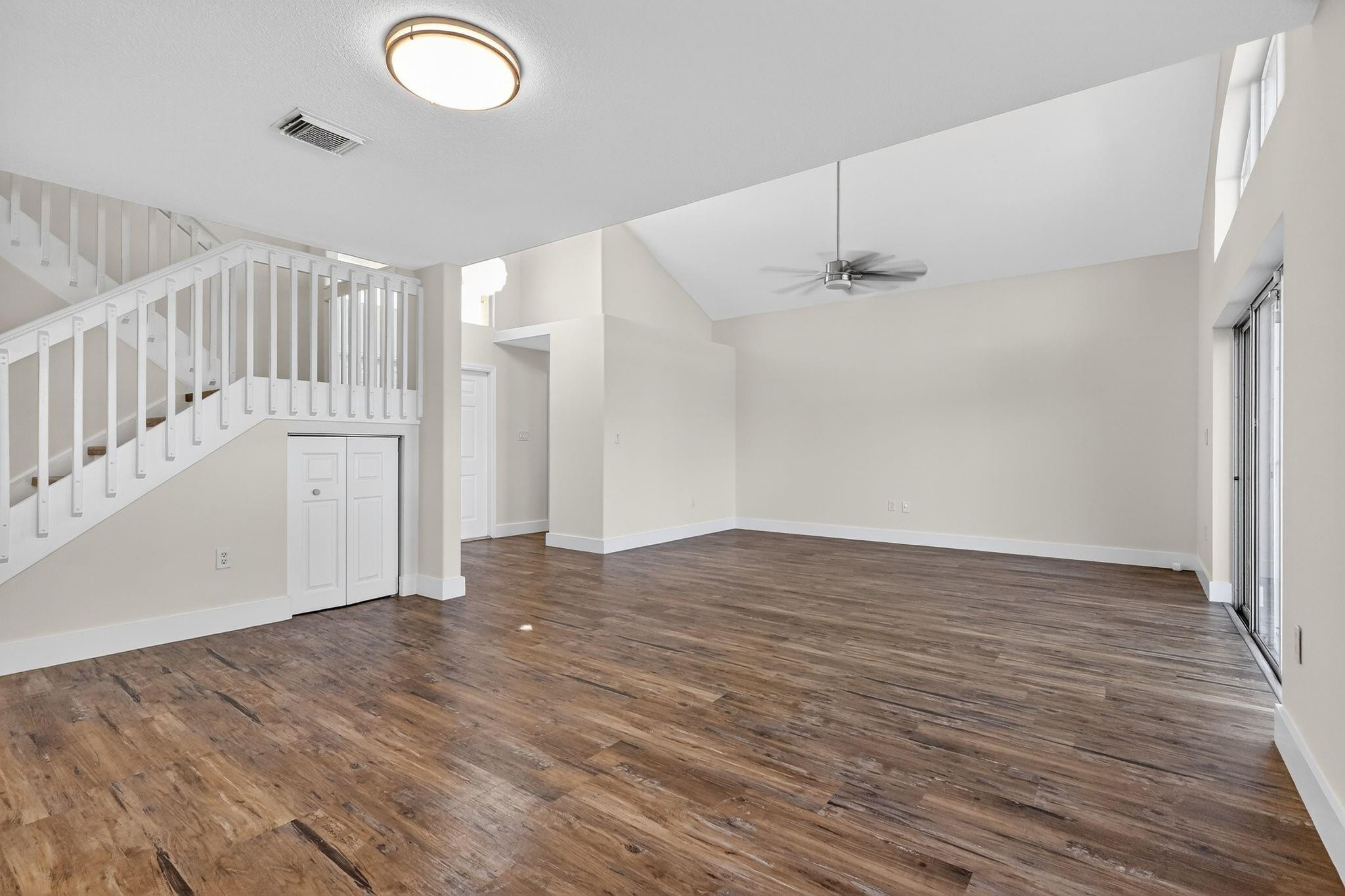 KEYSTONE LAKES - Residential