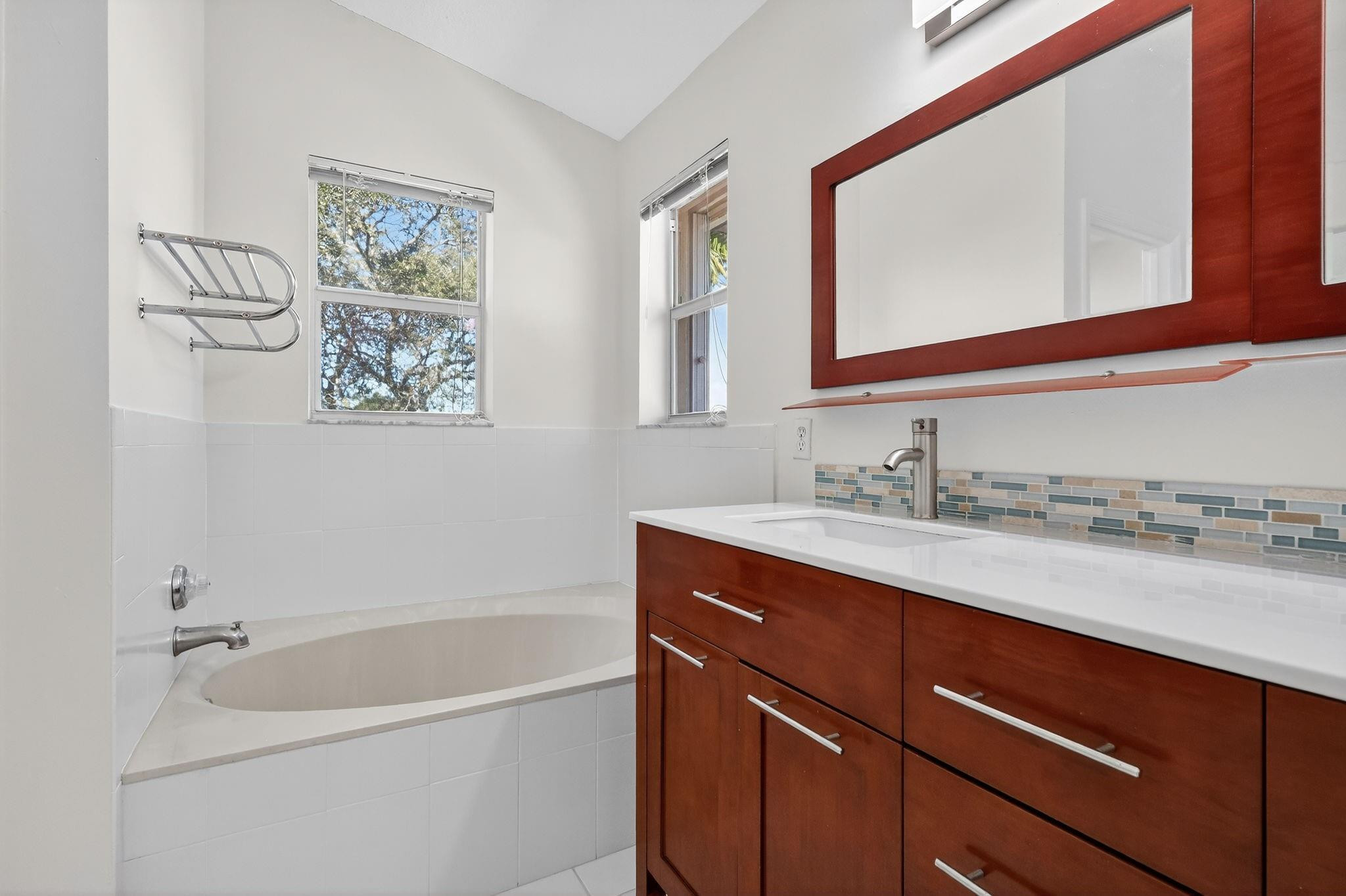 KEYSTONE LAKES - Residential