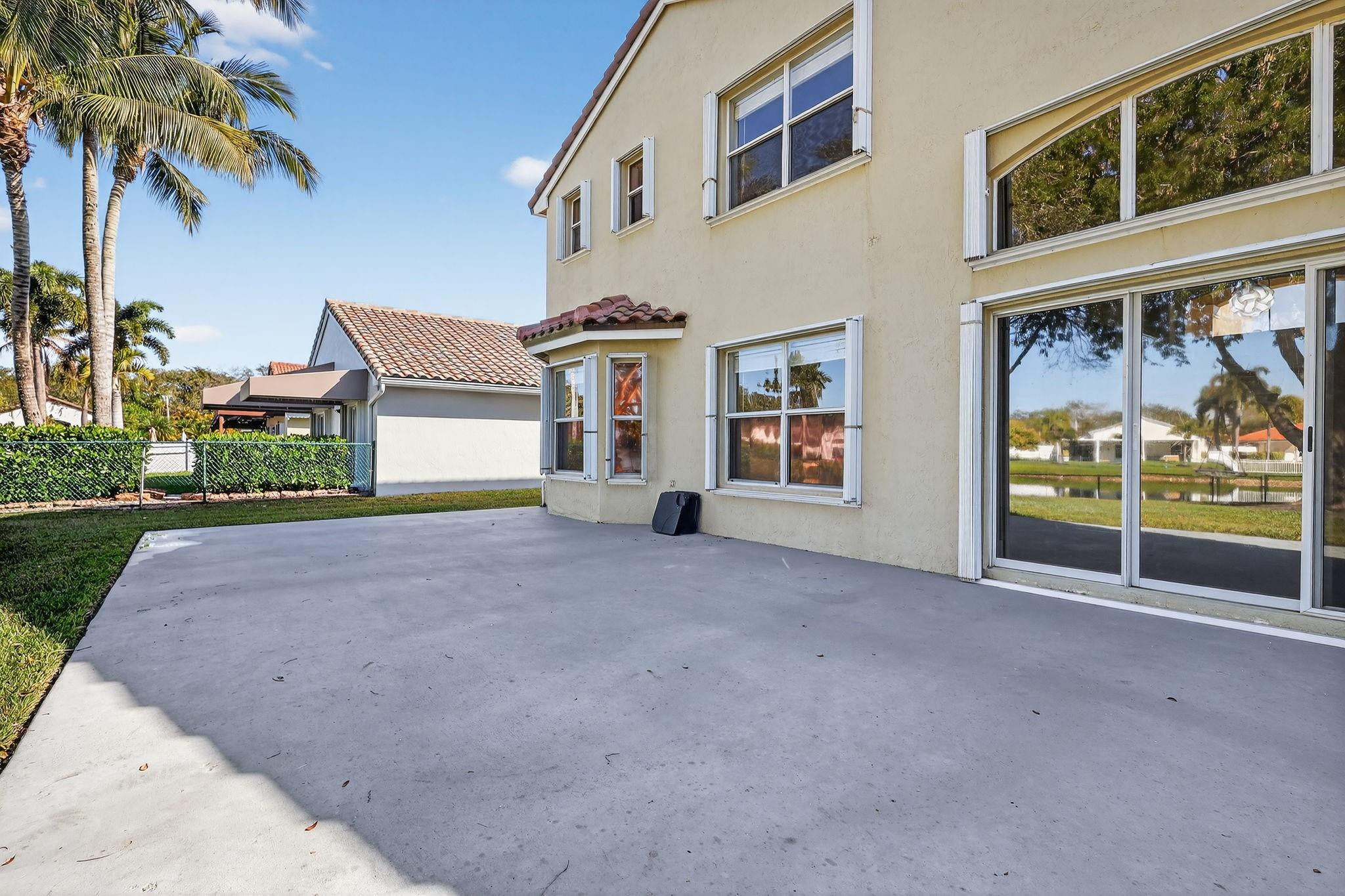 KEYSTONE LAKES - Residential