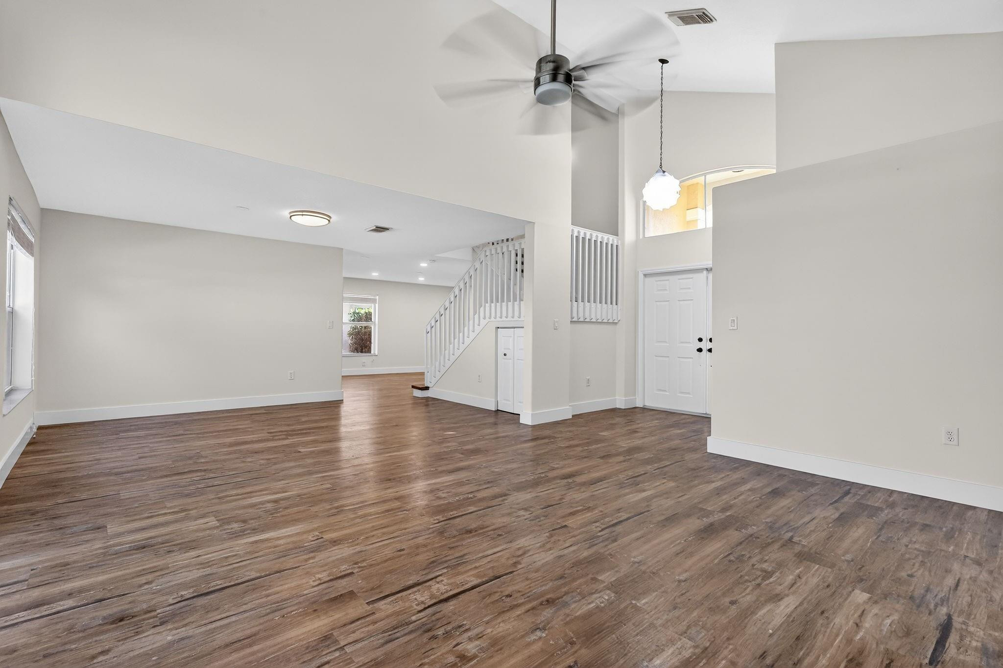 KEYSTONE LAKES - Residential