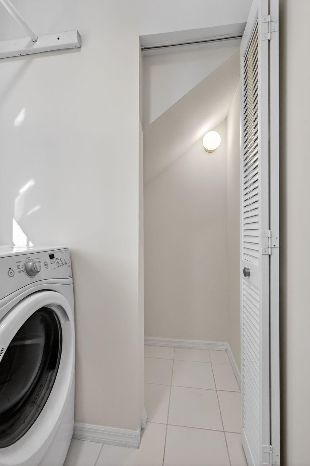 KEYSTONE LAKES - Residential