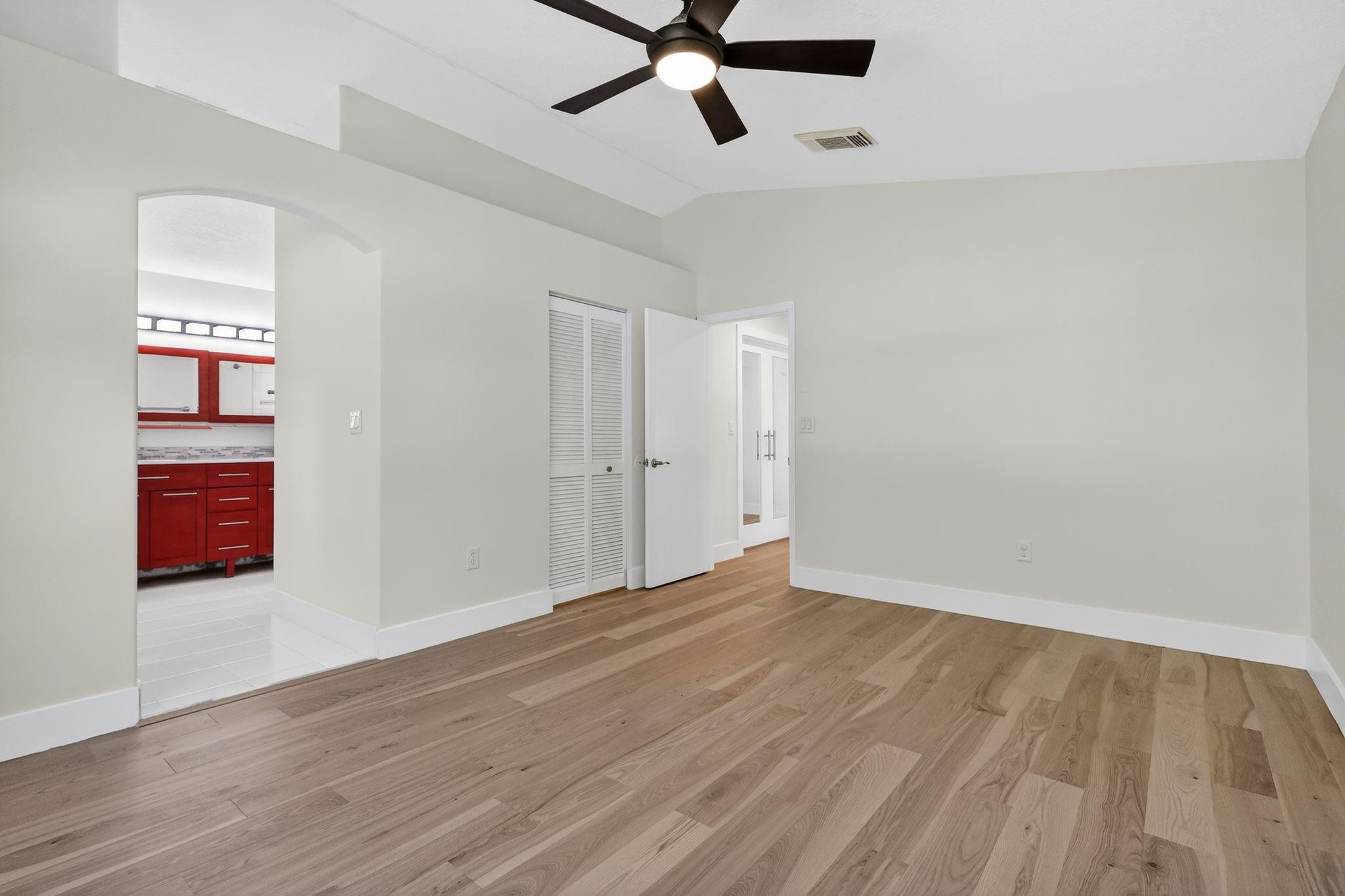 KEYSTONE LAKES - Residential