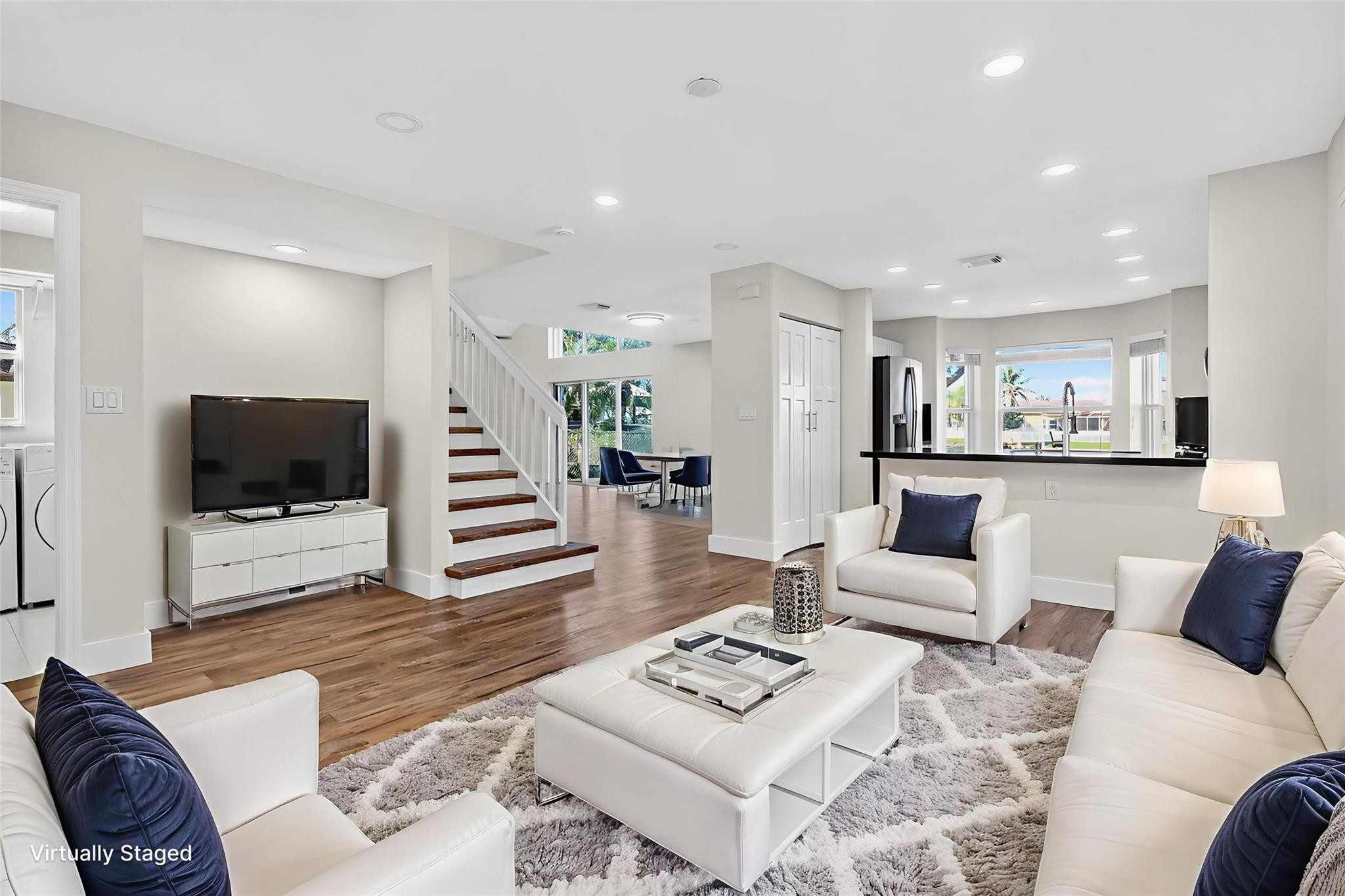 KEYSTONE LAKES - Residential